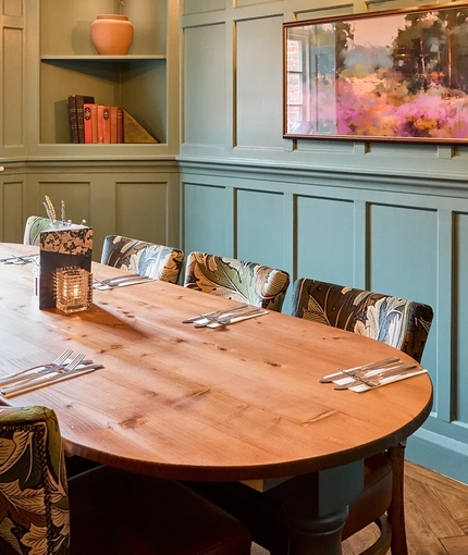 The interior restaurant and seating area at the Queens Head.