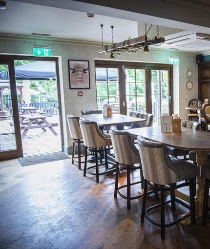 The restaurant area of the Bull.