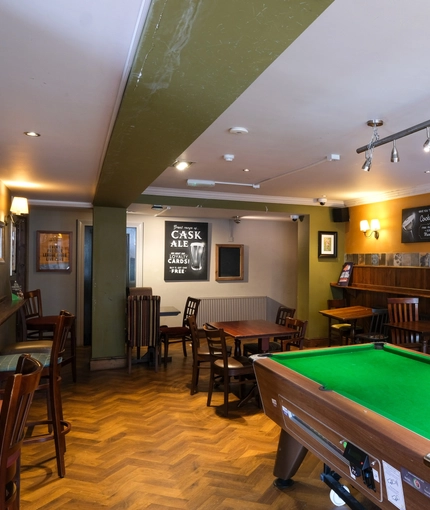 interior pub games