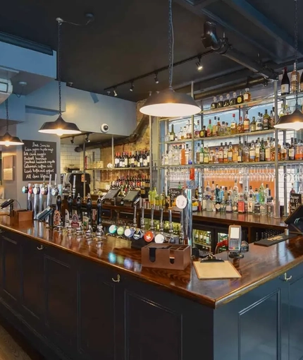 Metro - Kings Stores (Whitechapel) - The bar area of The Kings Stores