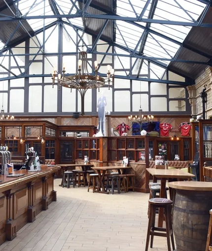 interior bar and restaurant