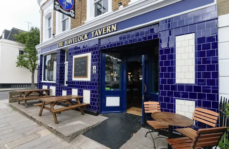 Metro - Havelock Tavern (Brook Green) - The exterior of The Havelock Tavern