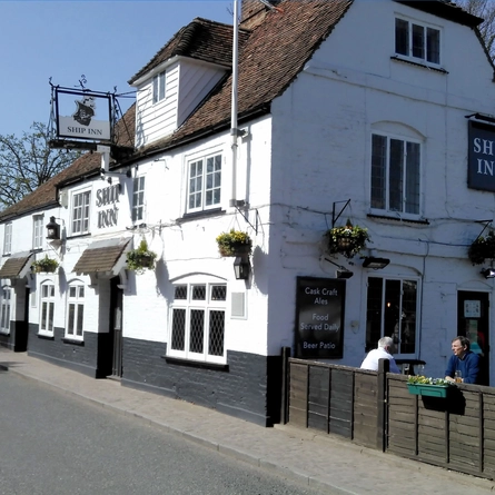 Ship Inn (Cobham) Exterior