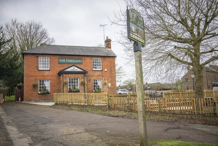 4286 Chequers Streatley (32).jpg