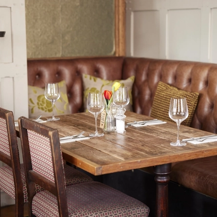 The restaurant in the Fountain Inn.