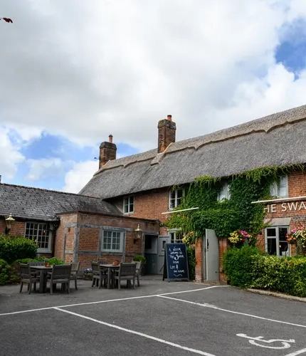 The Swan Inn - Home