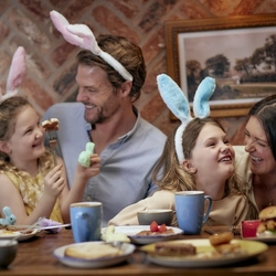 A family enjoying food.