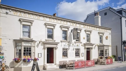 The outside of a pub.