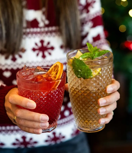 Christmas_GK_HT_Product-Lifestyle_Red-Spiced-Marg-Mojito_2024_009.jpg