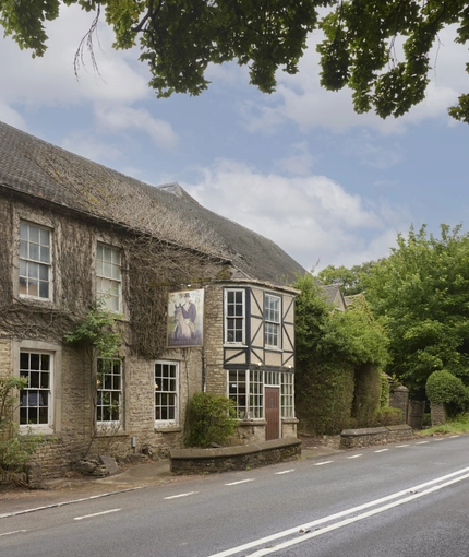 The outside of the Hunters Hall Inn.