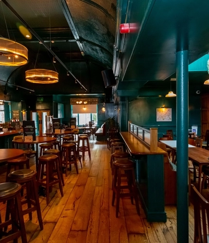 7124_GK_UC_RaynesPark_London_Pub_2023_54.JPG