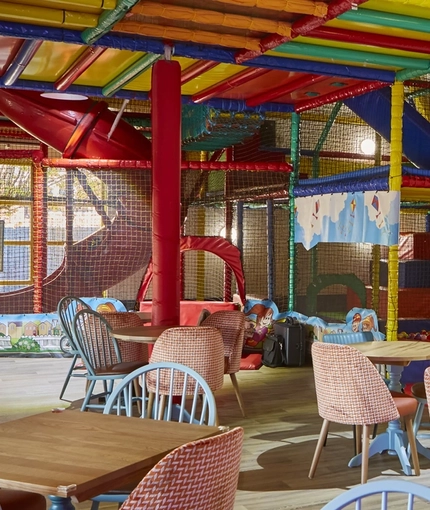 The seating area and play area at Wacky Warehouse at the Sovereigns.