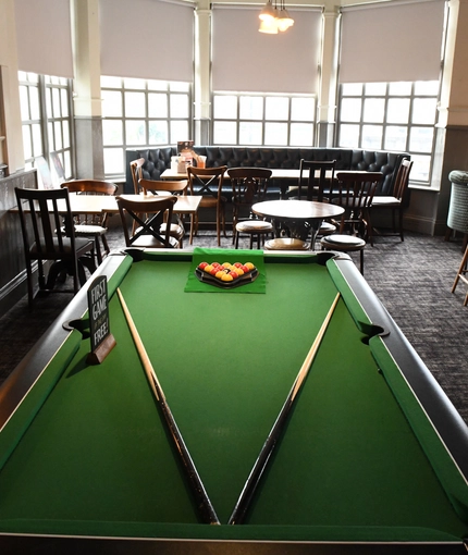 interior pub games