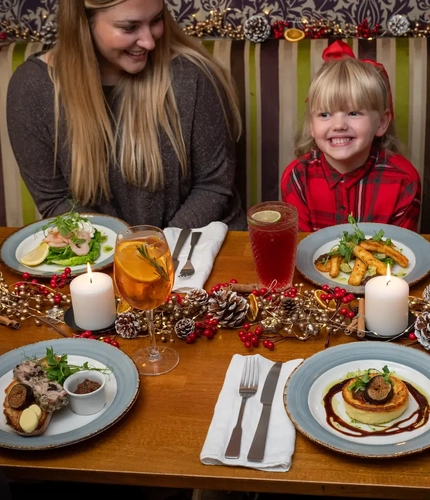 P&D_Xmas23_Breakfast_with_Santa.jpg