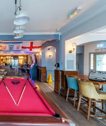 interior pub games