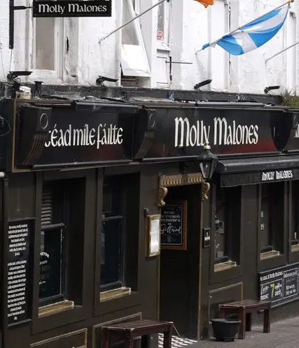 The exterior of Molly Malones, Stirling