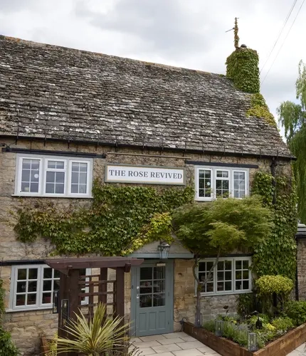 exterior pub and beer garden