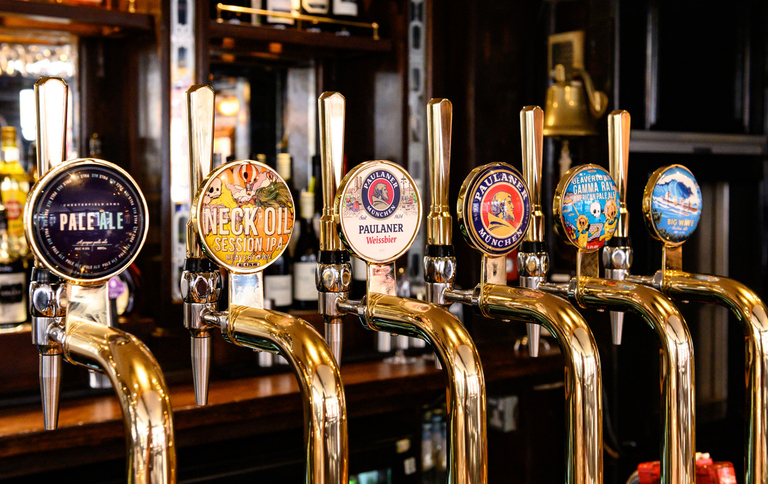 Metro - Chesterfield Arms (Mayfair) - Beer taps