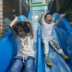 DB_WW_People_Lifestyle_Children-Playing-In-Softplay_2024_119.jpg