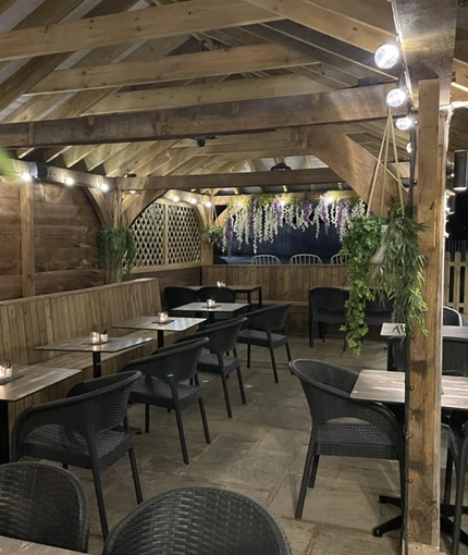 5226 Bell (Crowmarsh) - PK - BEER GARDEN 14.jpg