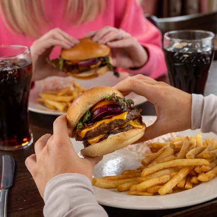 DB_FHI_Product_Lifestyle_Burger_and_Carvery_2024_022.jpg