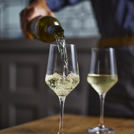 GK_PHT_Product-Lifestyle_White-Wine_2024.tif