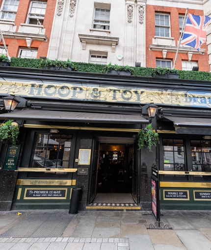 7205_GK_UC_Hoop&Toy_Kensington_Pub_2023_8.jpg