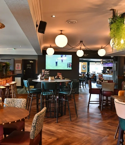 The restaurant area in the Master Potter.