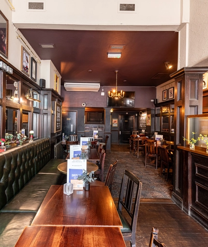 7238_GK_UC_RisingSun_Bloomsbury_Pub_2023_24.jpg