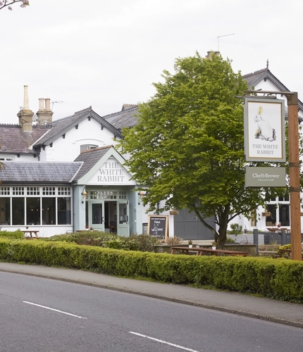 6266_C&B_DB_WhiteRabbit_Lyndhurst_Venue_2023_24.jpg