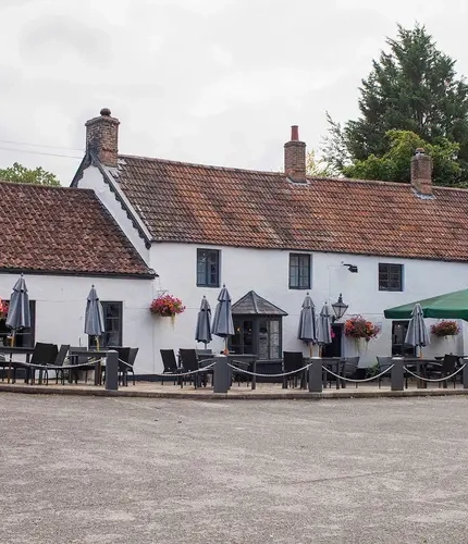 Rose & Crown (Wick) Exterior