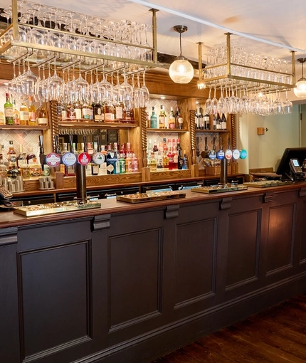 The interior bar at the Queens Head.