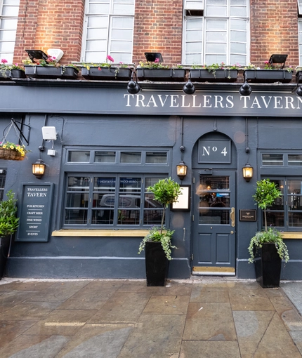 Travellers_Tavern-105.jpg