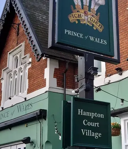 Metro - Prince Of Wales (East Molesey) - Pub Sign