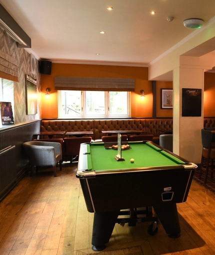 interior pub games