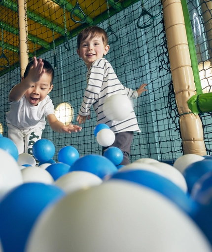 DB_WW_People_Lifestyle_Children-Playing-In-Softplay_2024_082.jpg