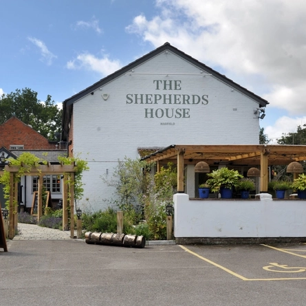 6233_DB_C&B_ShepherdsHouse_Warfield_Pub_2023_61.JPG