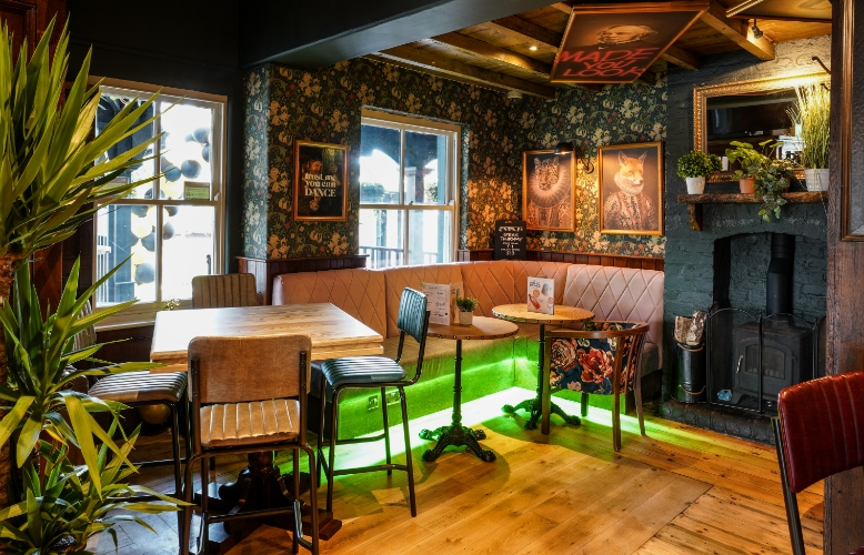 Bottomless brunch at The Palmeira pub in Hove