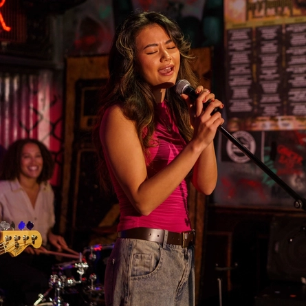 An interior shot of a band playing during the Q3 Live Music Event at one of the Greene King Pubs.