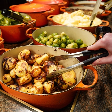 DB_FHI_Product_Advert_Carvery-Counter_2022_007.jpg