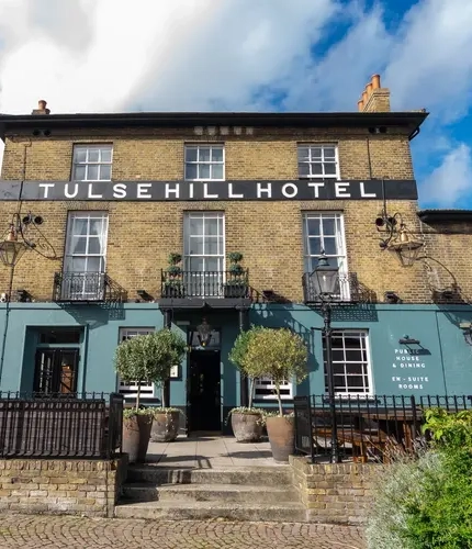 Metro - Tulse Hill Hotel (Tulse Hill) - Front Exterior