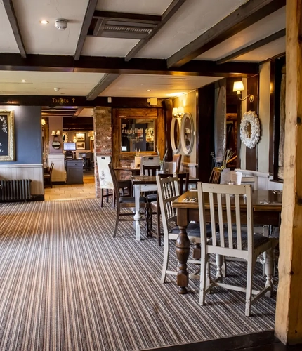6201_DB_C&B_HollyBush_Lichfield_Pub_2023_28.jpg