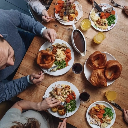 DB_FHI_Product_Mood_Roast-Dinners_2023.png