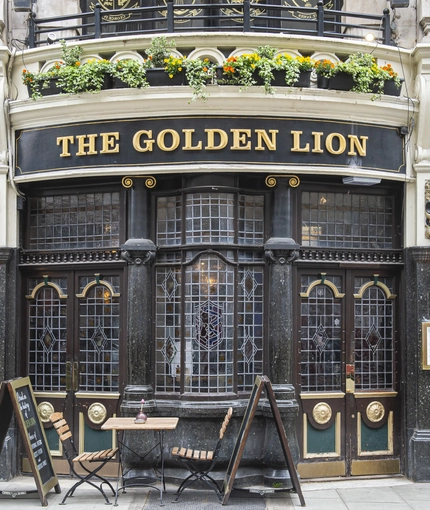 5760_GK_Heritage_GoldenLion_StJames_Pub_2023_076.jpg