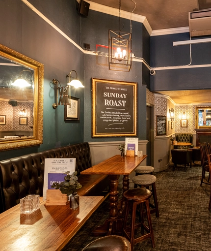 7232_GK_UC_PrinceOfWales_Kensington_Pub_2023_6.jpg