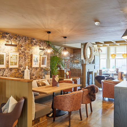 6178_P&V_Crafted_Four-Oaks_Sutton_Coldfield_Interior_Dining_Area_2023_001