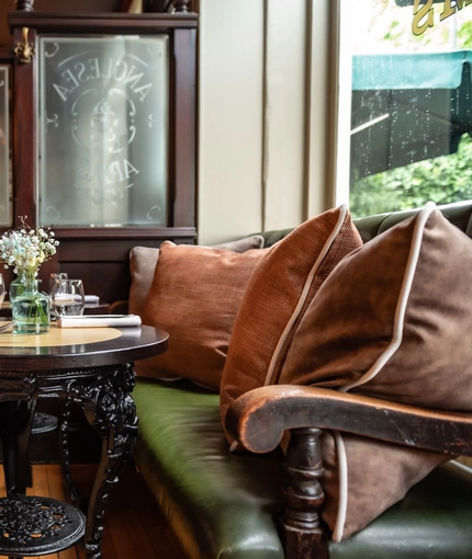 Metro - Anglesea Arms (South Kensington) - Interior - Seating Area