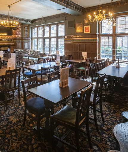 7250_GK_UC_Shakespeares-Head_Soho_Venue_2024_003.jpg