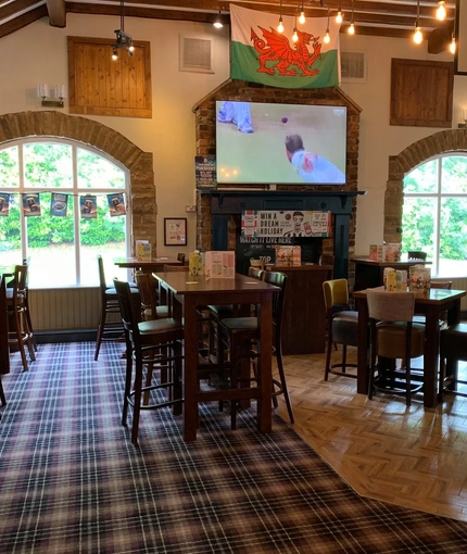 6808 Melrose Inn (Cardiff) - FG - Interior 01.jpg