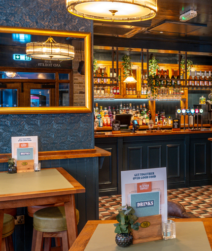 7649_GK_UC_Bremaster_St-James_Venue_2024_048.JPG